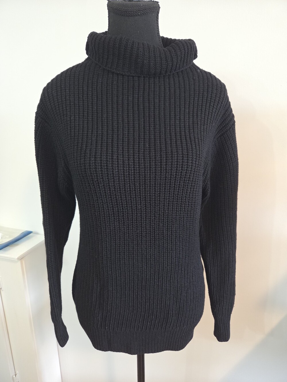 Wilfred extra fine merino wool knit funnel neck sweater Sz ( Oversixed) 2XS
